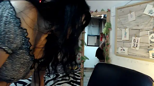 luna sky83 online show from 02-21-25, 01:22