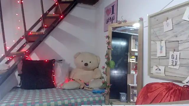 luna sky83 online show from 10-05-25, 05:50