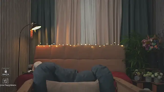 Snapshot of Feral_Berrry_ chatting on 12-13-24, 03:11 Feral Berrry online show from 12-13-24, 03:11