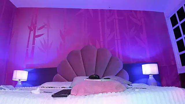 LottiCarter online show from 01-20-25, 06:31