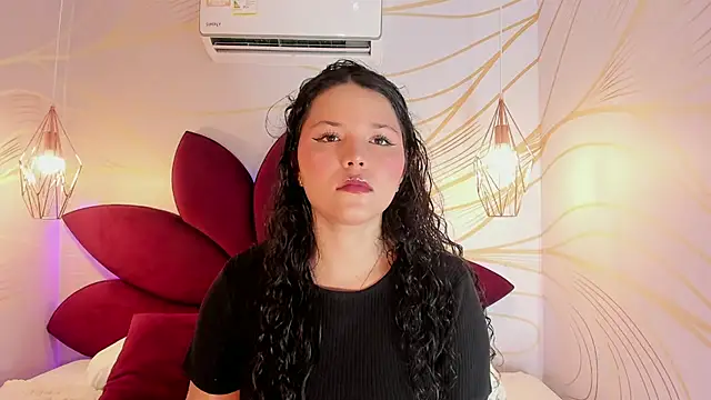 LottiCarter online show from 10-18-25, 11:55