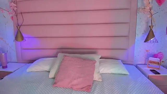 LottiCarter online show from 06-01-26, 03:41