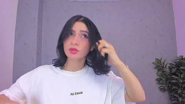 Tiffany mendez online show from 04-24-26, 12:07