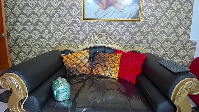 Snapshot of candy_hairy chatting on 01-13-26, 03:23 candy hairy online show from 01-13-26, 03:23