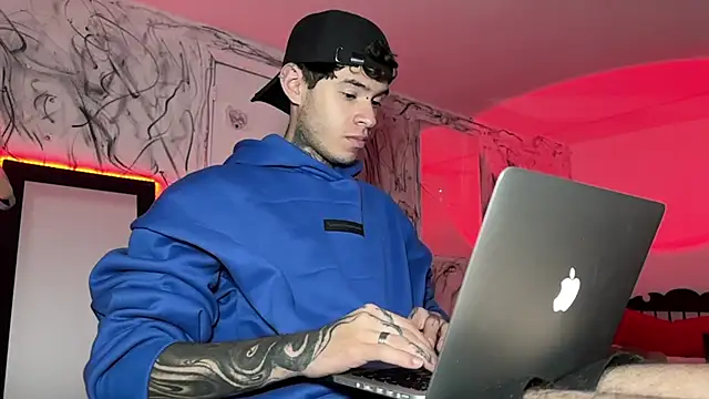 Saturno v online show from 01-29-25, 03:22