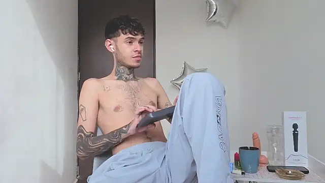 Saturno v online show from 09-21-25, 10:17