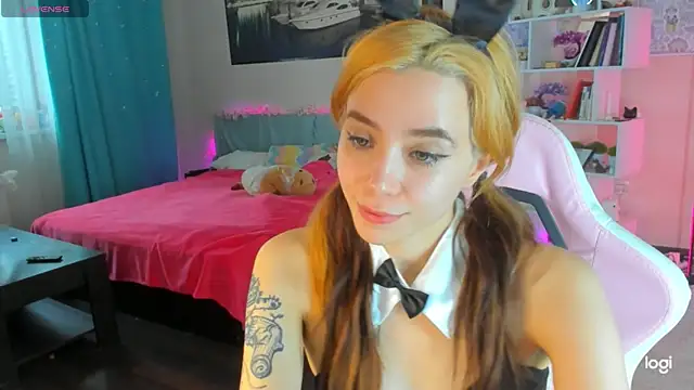 Snapshot of Ramona_Johnson chatting on 02-07-25, 07:29 Ramona Johnson online show from 02-07-25, 07:29