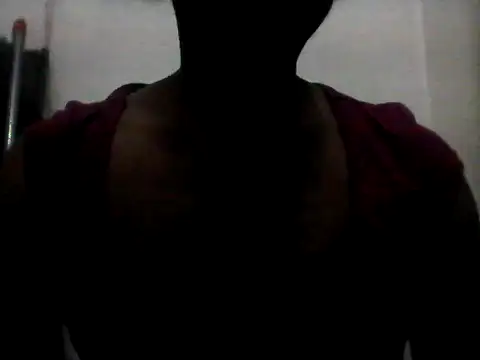 Snapshot of Liluzzi22 chatting on 11-07-25, 10:43 Liluzzi22 online show from 11-07-25, 10:43