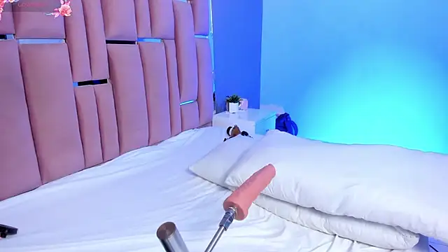 AnaHank  online show from 09-30-25, 05:12