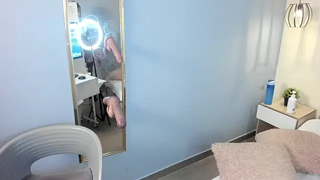 escarleth   online show from 03-10-25, 03:20