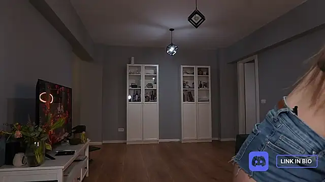 moondaoo online show from 11-07-25, 05:07