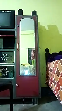 Snapshot of Riyaa_2024 chatting on 12-04-24, 07:12 Riyaa 2024 online show from 12-04-24, 07:12