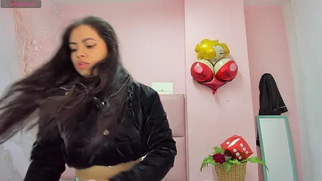 soyzarahtorres online show from 10-21-25, 11:38