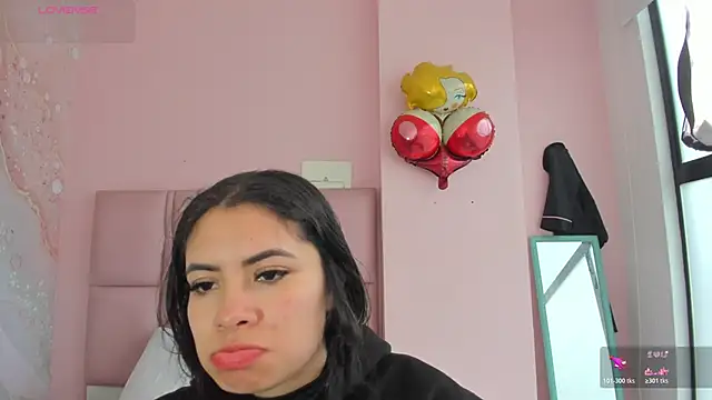 Snapshot of soyzarahtorres chatting on 11-29-25, 06:00 soyzarahtorres online show from 11-29-25, 06:00