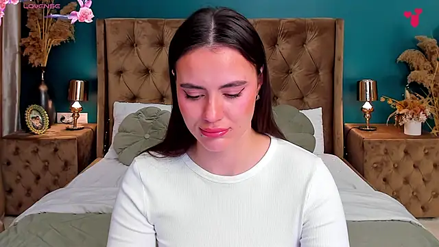 CalyMoon online show from 04-18-26, 07:58