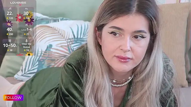 Sarah-Hart online show from 03-04-25, 05:21