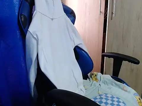 Erotic latina online show from 03-04-25, 10:38