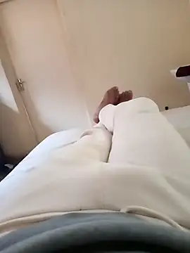 izinjamfee2 online show from 09-19-25, 12:39