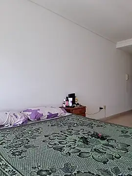 Snapshot of Yerucita chatting on 01-04-25, 03:49 Yerucita online show from 01-04-25, 03:49