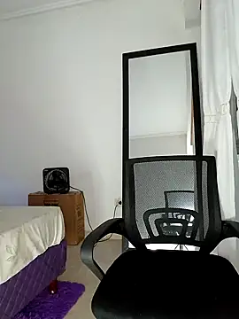 Snapshot of Yerucita chatting on 02-18-25, 12:04 Yerucita online show from 02-18-25, 12:04