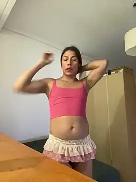 Snapshot of Yerucita chatting on 11-05-25, 03:39 Yerucita online show from 11-05-25, 03:39