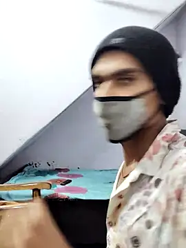 Snapshot of Habibi_big_b chatting on 12-13-24, 05:05 Habibi big b online show from 12-13-24, 05:05