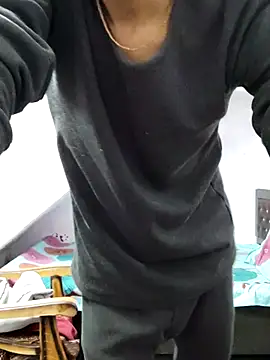 Snapshot of Habibi_big_b chatting on 12-22-24, 05:21 Habibi big b online show from 12-22-24, 05:21