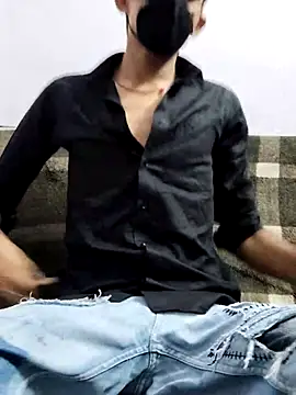 Snapshot of Habibi_big_b chatting on 02-22-25, 05:13 Habibi big b online show from 02-22-25, 05:13