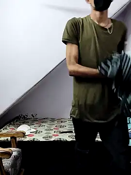 Snapshot of Habibi_big_b chatting on 03-12-25, 10:07 Habibi big b online show from 03-12-25, 10:07