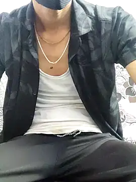 Snapshot of Habibi_big_b chatting on 03-16-25, 05:07 Habibi big b online show from 03-16-25, 05:07