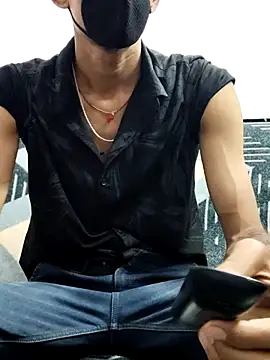 Snapshot of Habibi_big_b chatting on 03-18-25, 05:41 Habibi big b online show from 03-18-25, 05:41