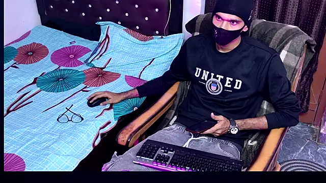 Snapshot of Habibi_big_b chatting on 09-14-25, 05:34 Habibi big b online show from 09-14-25, 05:34