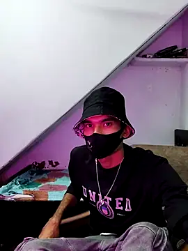 Snapshot of Habibi_big_b chatting on 09-28-25, 06:02 Habibi big b online show from 09-28-25, 06:02