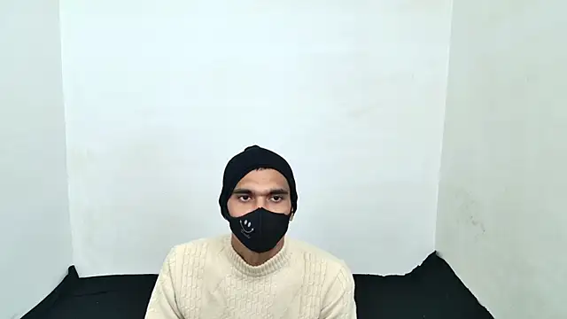 Snapshot of Habibi_big_b chatting on 11-14-25, 05:00 Habibi big b online show from 11-14-25, 05:00