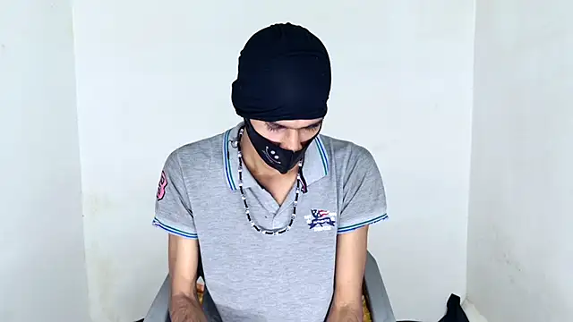 Snapshot of Habibi_big_b chatting on 12-05-25, 07:06 Habibi big b online show from 12-05-25, 07:06