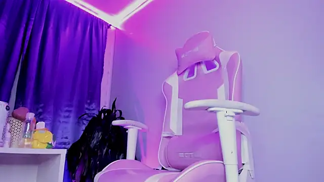 hanna  azumi online show from 02-03-25, 10:25