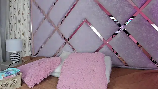 hanna  azumi online show from 02-22-25, 03:12