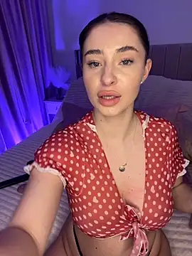 GraceCarther online show from 11-08-25, 05:56