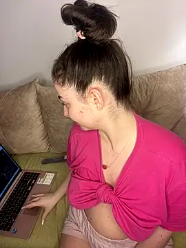 GraceCarther online show from 11-21-25, 10:19