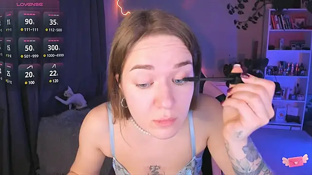 ami amour  online show from 03-21-25, 07:24