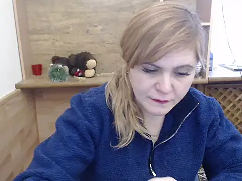 Snapshot of DaniellaKiss chatting on 01-17-26, 01:05 DaniellaKiss online show from 01-17-26, 01:05