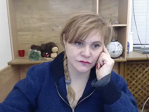 Snapshot of DaniellaKiss chatting on 01-18-26, 08:01 DaniellaKiss online show from 01-18-26, 08:01