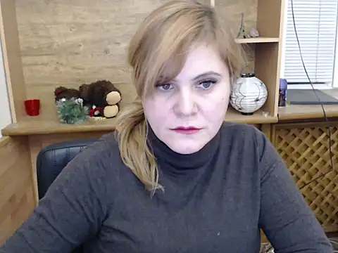 Snapshot of DaniellaKiss chatting on 02-06-26, 04:43 DaniellaKiss online show from 02-06-26, 04:43