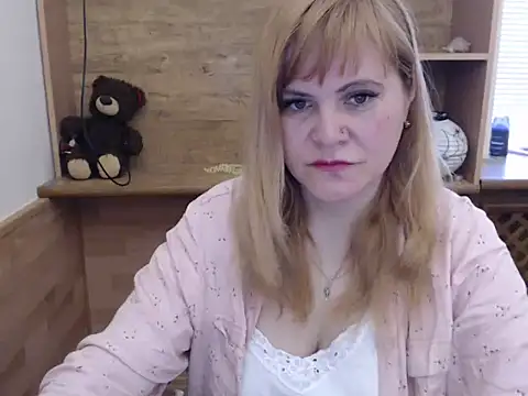 DaniellaKiss online show from 04-05-26, 09:06