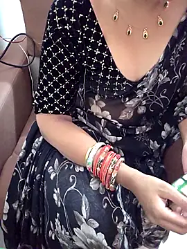 Snapshot of Roja-Telugu777 chatting on 05-11-26, 03:23 Roja-Telugu777 online show from 05-11-26, 03:23