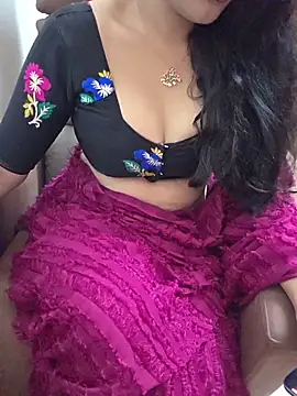Snapshot of Roja-Telugu777 chatting on 05-27-26, 03:58 Roja-Telugu777 online show from 05-27-26, 03:58
