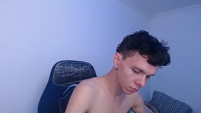 bryamado69 online show from 06-14-26, 07:54