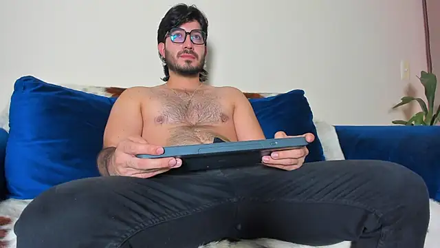 Ackerman Eren  online show from 01-17-25, 06:02