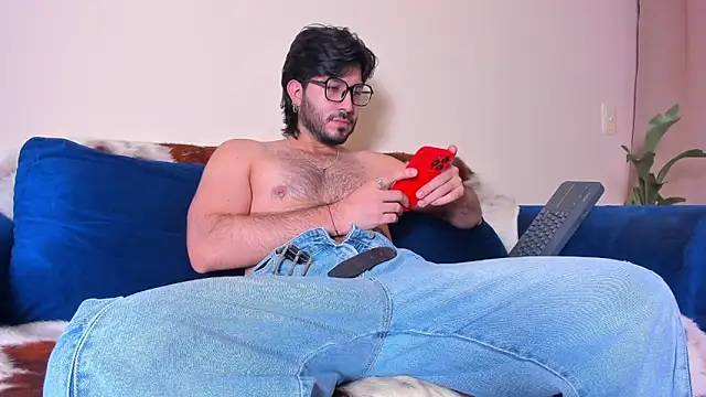 Ackerman Eren  online show from 01-24-25, 06:04