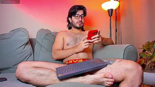 Ackerman Eren  online show from 10-04-25, 09:40